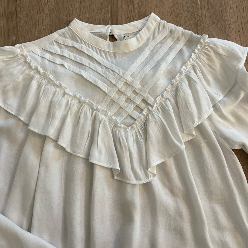 Max Studio Ivory Ruffled Blouse - Picture 3 of 8